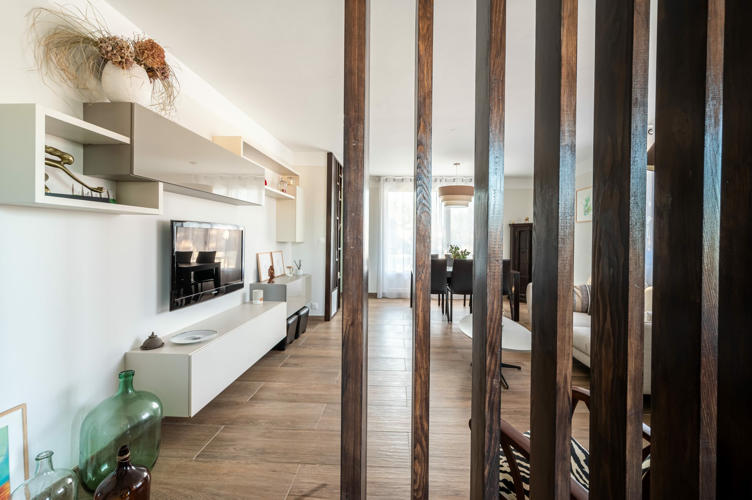 Architecte et décoratrice d'intérieur en Nord isère. Rénovations de caractère pour particuliers. plateau, belles demeures, valorisation de patrimoine