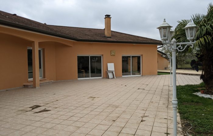 gaelle chaymol - design d’espace, architecture intérieure et décoration intérieure - conception de cuisine, choix mobilier et décoration, préconisation matériaux - chantier villette d'anthon isère Lyon